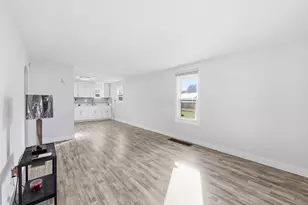 2560 Osceola Ave, Columbus, OH 43211 - Photo 8