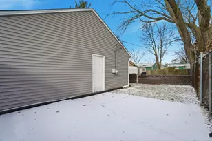 5330 Stock Rd, Columbus, OH 43229 - Photo 42