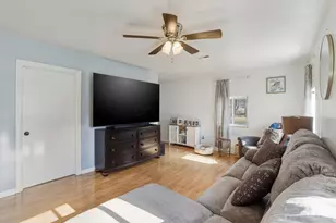 818 Lawndale Ave, Columbus, OH 43207 - Photo 10