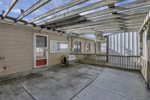 818 Lawndale Ave, Columbus, OH 43207 - Photo 34