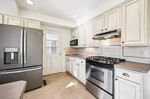 2463 Brixton Rd, Upper Arlington, OH 43221 - Photo 16
