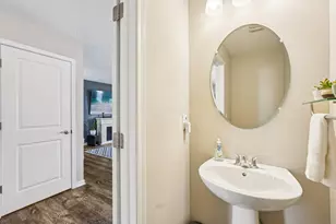 130 Cedar Creek St, Delaware, OH 43015 - Photo 4