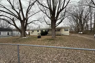 13601 NE Reid Road NW, Jeffersonville, OH 43128 - Photo 2