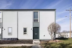 1030 Galliton Ct, Columbus, OH 43220 - Photo 4