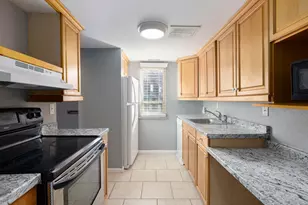 1030 Galliton Ct, Columbus, OH 43220 - Photo 14