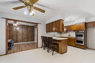 893 Hunt Valley Dr, Reynoldsburg, OH 43068 - Photo 2