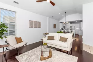 5852 Timber Top Dr, Hilliard, OH 43026 - Photo 4