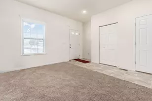 5135 Bitternut Ln, Groveport, OH 43125 - Photo 1