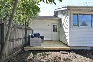 1390 E Dublin Granville Rd, Columbus, OH 43229 - Photo 34