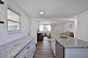 1390 E Dublin Granville Rd, Columbus, OH 43229 - Photo 10