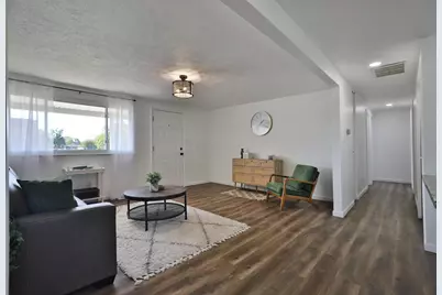 1390 E Dublin Granville Road, Columbus, OH 43229 - Photo 8