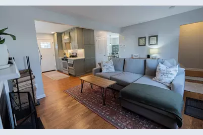 876 Thomas Road, Columbus, OH 43212 - Photo 2