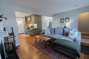 876 Thomas Rd, Columbus, OH 43212 - Photo 2