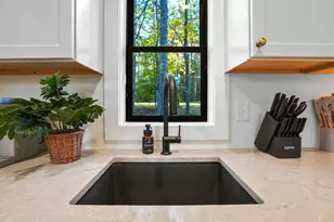 20389 Thompson Ridge Rd, Laurelville, OH 43135 - Photo 10