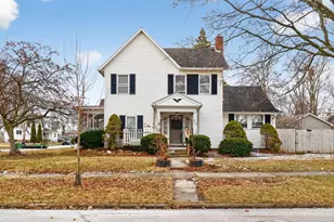 205 W 7th St, Marysville, OH 43040 - Photo 6