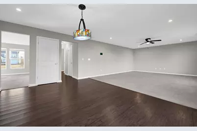 4917 Crestbrook Drive, Lockbourne, OH 43137 - Photo 8