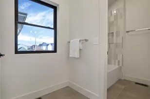 90 N Ohio Ave, Columbus, OH 43203 - Photo 42