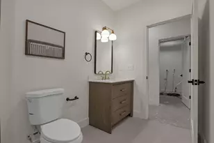 90 N Ohio Ave, Columbus, OH 43203 - Photo 40