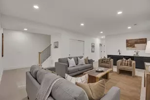 90 N Ohio Ave, Columbus, OH 43203 - Photo 24