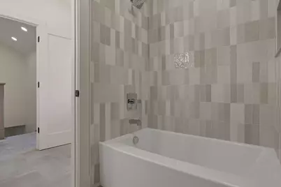 90 N Ohio Avenue, Columbus, OH 43203 - Photo 44