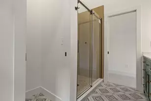 90 N Ohio Ave, Columbus, OH 43203 - Photo 52