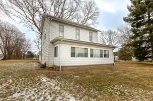 3950 Tschopp Rd NE, Lancaster, OH 43130 - Photo 2
