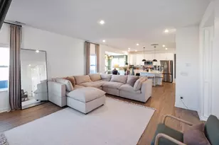 484 Creekside Dr, Commercial Point, OH 43116 - Photo 8