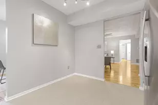 3939 Karl Rd, Columbus, OH 43224 - Photo 6