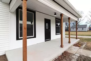 181 Mound St, London, OH 43140 - Photo 1