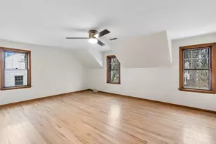 243 E Schreyer Pl, Columbus, OH 43214 - Photo 34