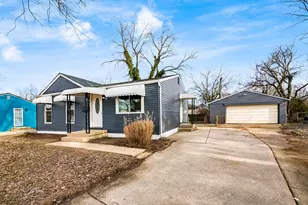 6336 Archmere Square E, Columbus, OH 43229 - Photo 2