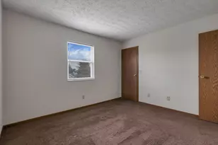 818 Annagladys Dr, Columbus, OH 43085 - Photo 16