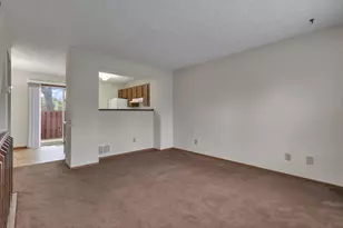 818 Annagladys Dr, Columbus, OH 43085 - Photo 4