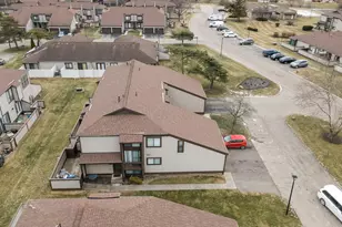 5260 Westbury Dr, Columbus, OH 43228 - Photo 6