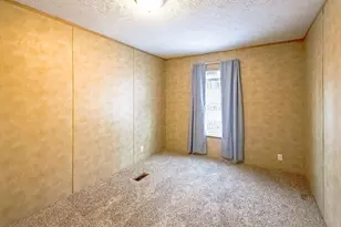 17921 E Shady Ln, Butler, OH 44822 - Photo 24