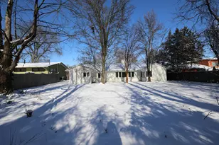 3191 E Broad St, Columbus, OH 43209 - Photo 2