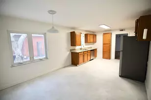 3191 E Broad St, Columbus, OH 43209 - Photo 12