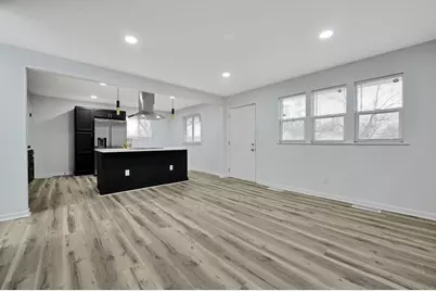 1684 E Blake Avenue, Columbus, OH 43219 - Photo 6