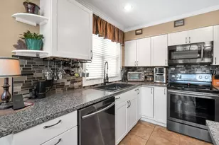 419 Highland Hills Cir, Howard, OH 43028 - Photo 16