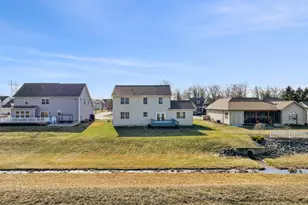 1474 Hickory Gate Dr, Marysville, OH 43040 - Photo 2