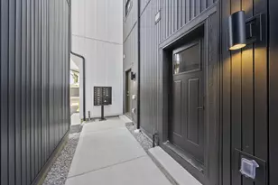 1097 Franklin Ave, Columbus, OH 43205 - Photo 38