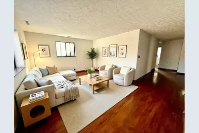 295 E Whittier Street #293, Columbus, OH 43206 - Photo 2