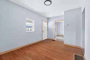 378 Hawkes Ave, Columbus, OH 43223 - Photo 12