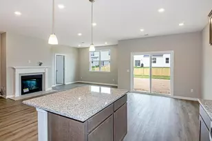 326 Honeysuckle St, South Bloomfield, OH 43103 - Photo 4