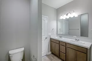 326 Honeysuckle St, South Bloomfield, OH 43103 - Photo 18