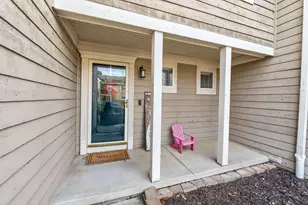 3395 Eastwoodlands Trail, Hilliard, OH 43026 - Photo 4