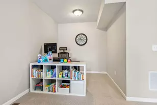 4083 Macaldus Dr, Columbus, OH 43219 - Photo 42