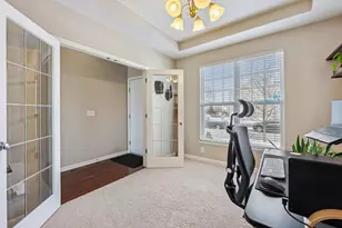 4083 Macaldus Dr, Columbus, OH 43219 - Photo 10