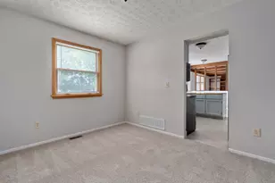 3456 Merrydawn Dr, Columbus, OH 43221 - Photo 8