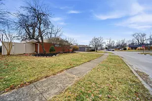 3587 Madrid Dr, Westerville, OH 43081 - Photo 2